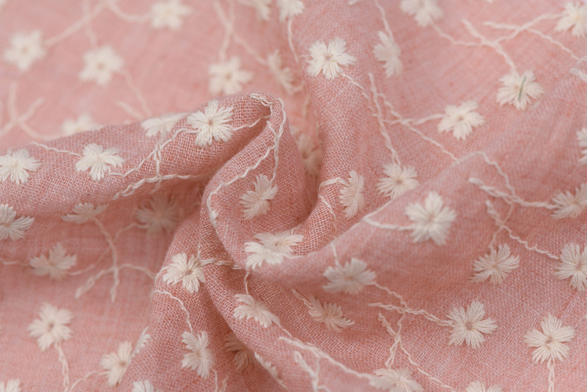 Embroidery katoen voile bloemen licht oud rose