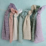 Embroidery katoen voile bloemen zwart