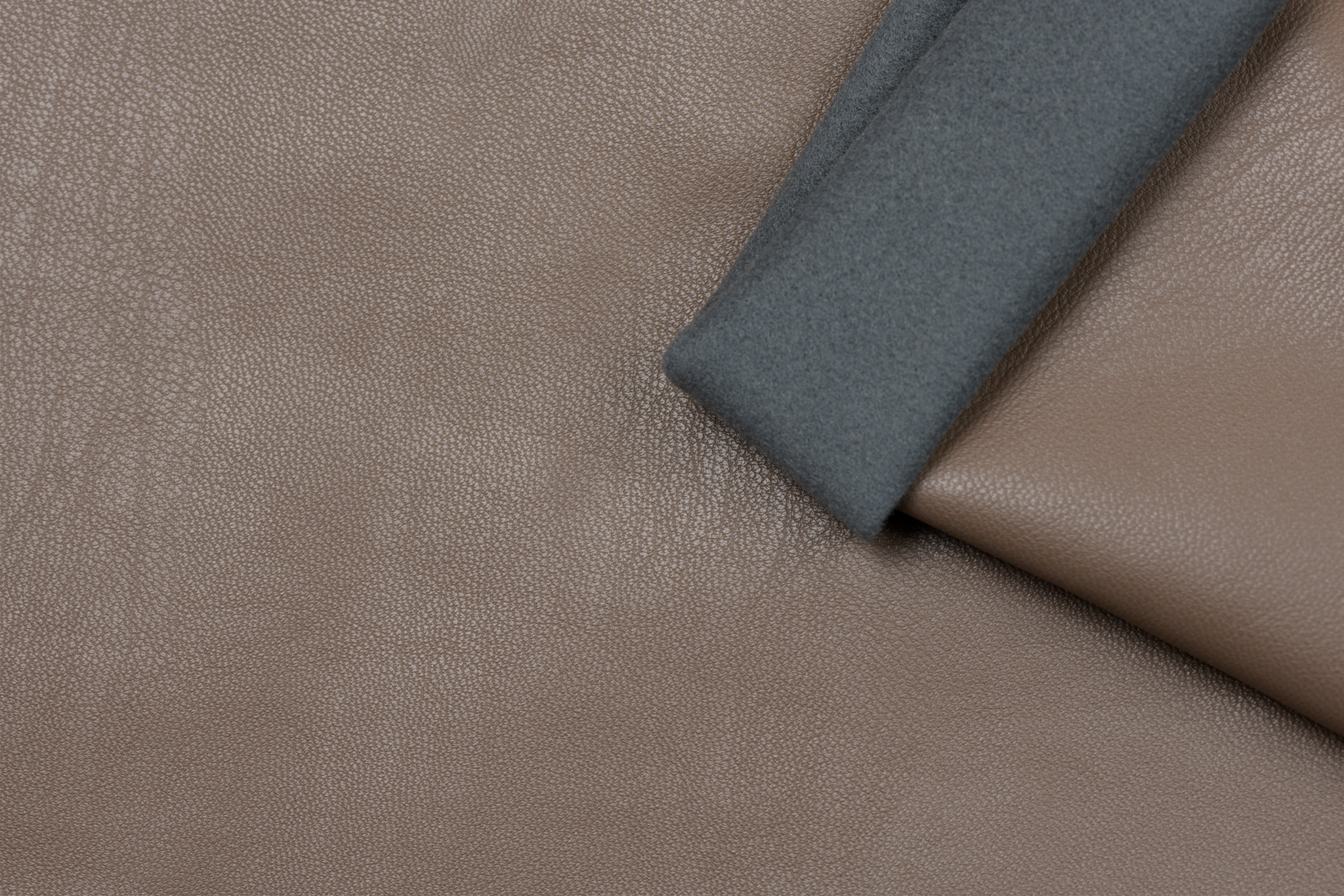 Imitatieleer Soft Stretch Taupe-Bruin – Zacht, Rekbaar & Modern