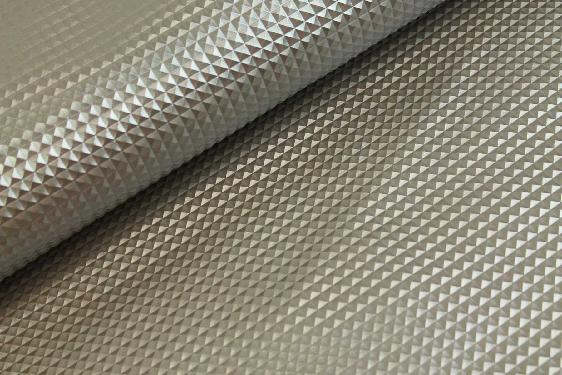 Kunstleer Piramide Zilver