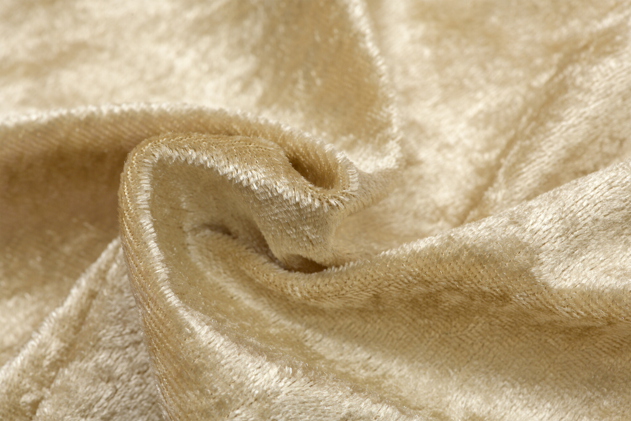 Velours de pannes champagne goud