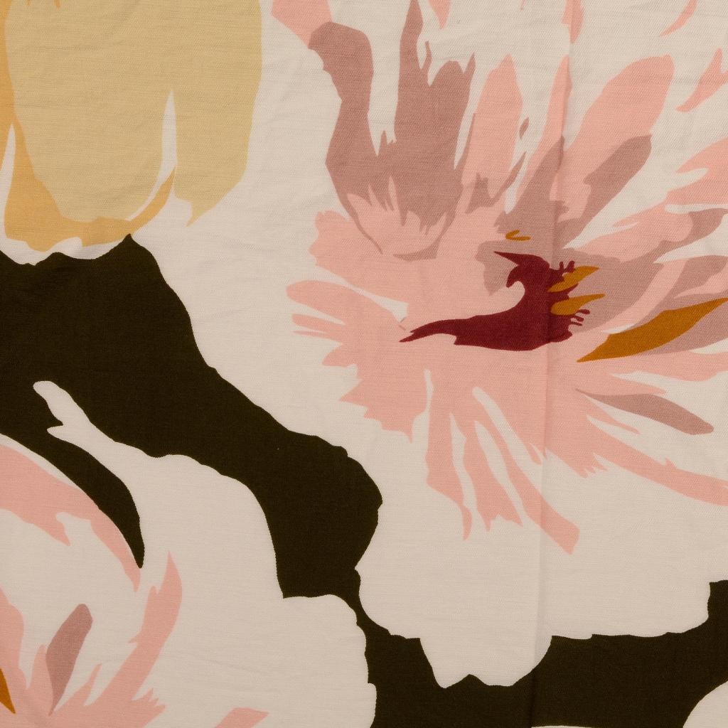 Viscose Twill Stof Bedrukt Bloemen Liv