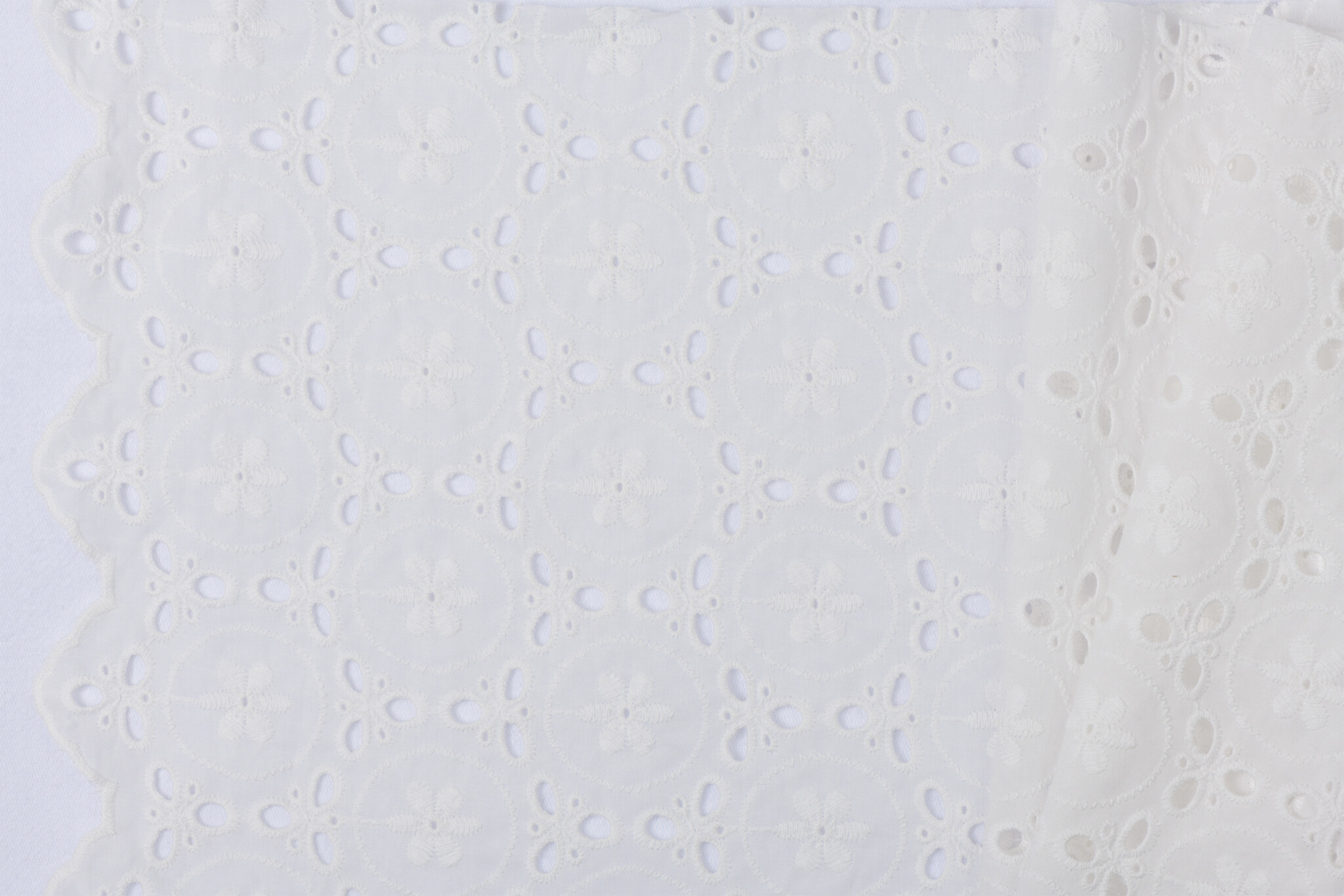 Katoen Voile Stof Geborduurd met Bloemen Ecru