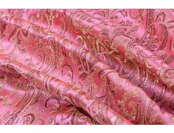Brokaat Stof Royal Paisley Roze