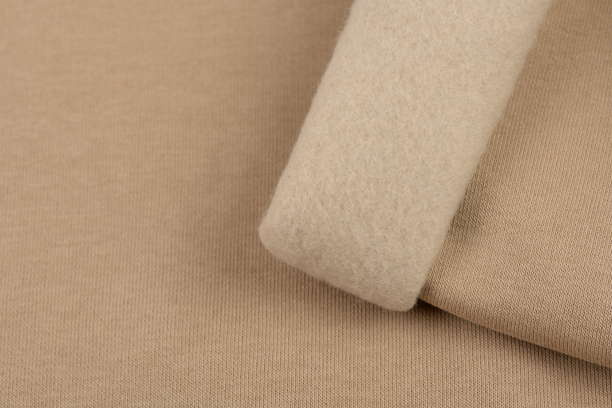 Joggingstof Donker Beige – Zacht, Warm & Comfortabel