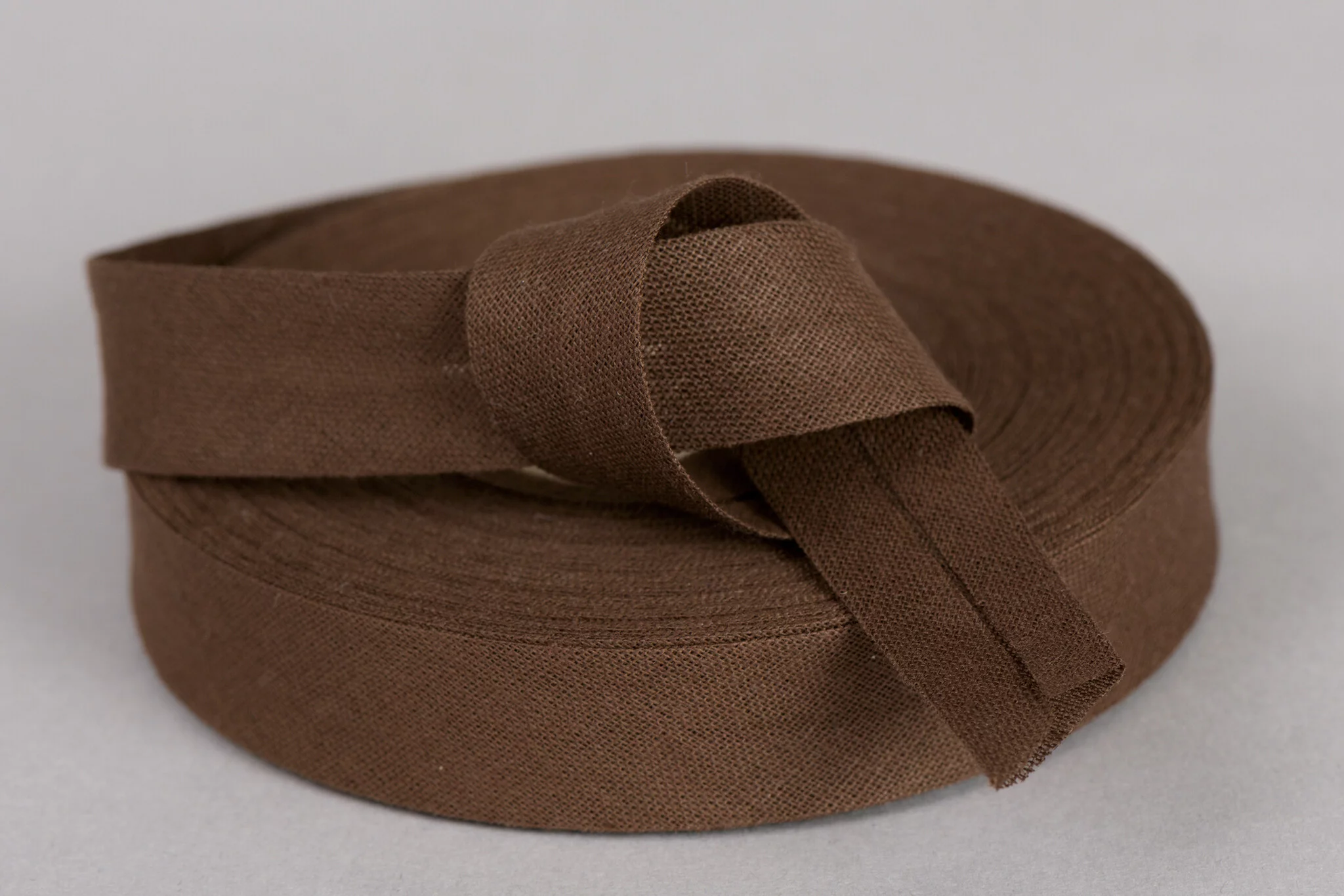 Katoenen Biaisband 20 mm Bruin – Makkelijk & Veelzijdig