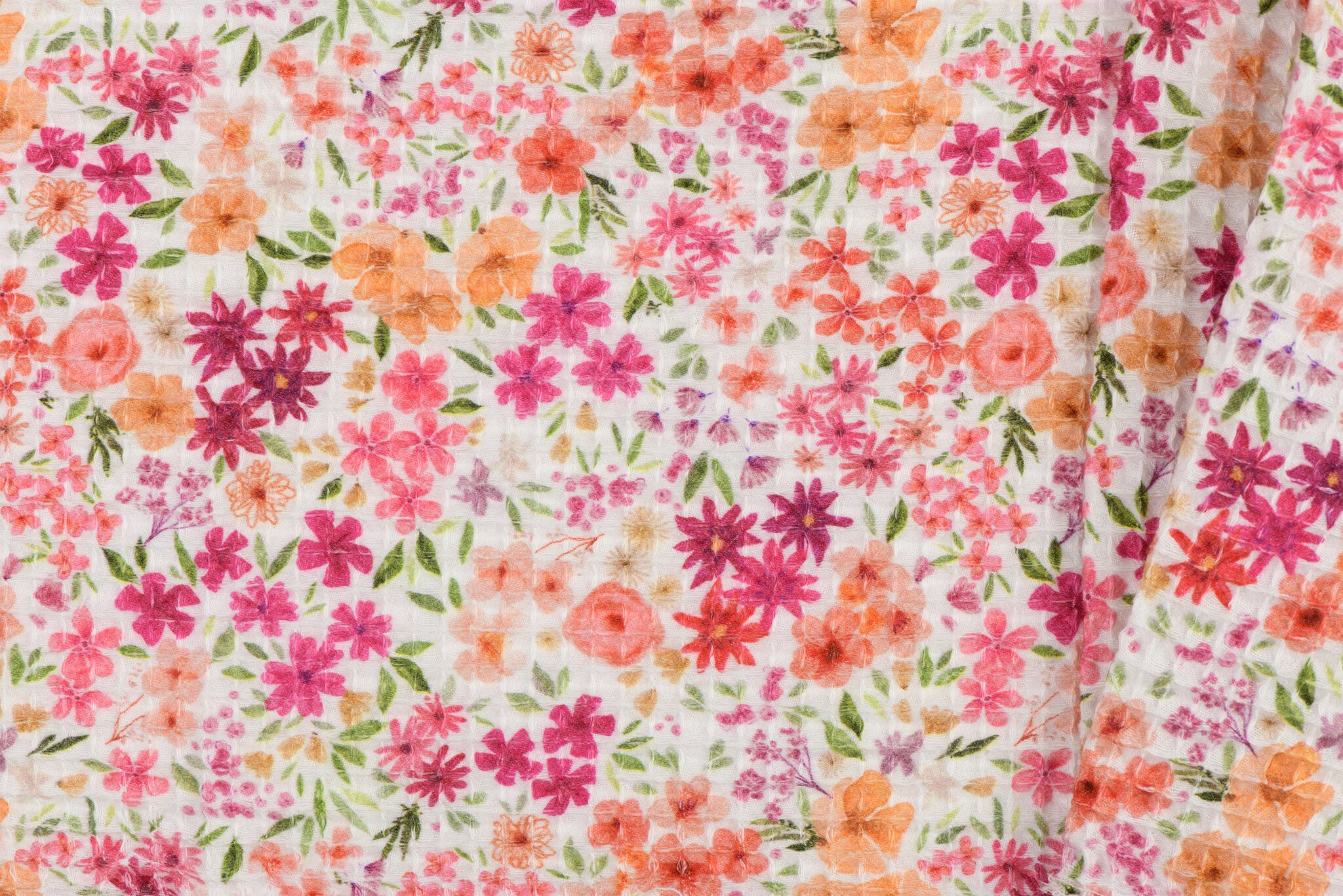 Wafelkatoen Piqué Stof - Gebroken Wit met Roze Bloemen