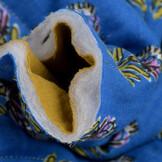 Double Gauze Matelassé Stof - Esha - Blauw & Oker - Bloemen