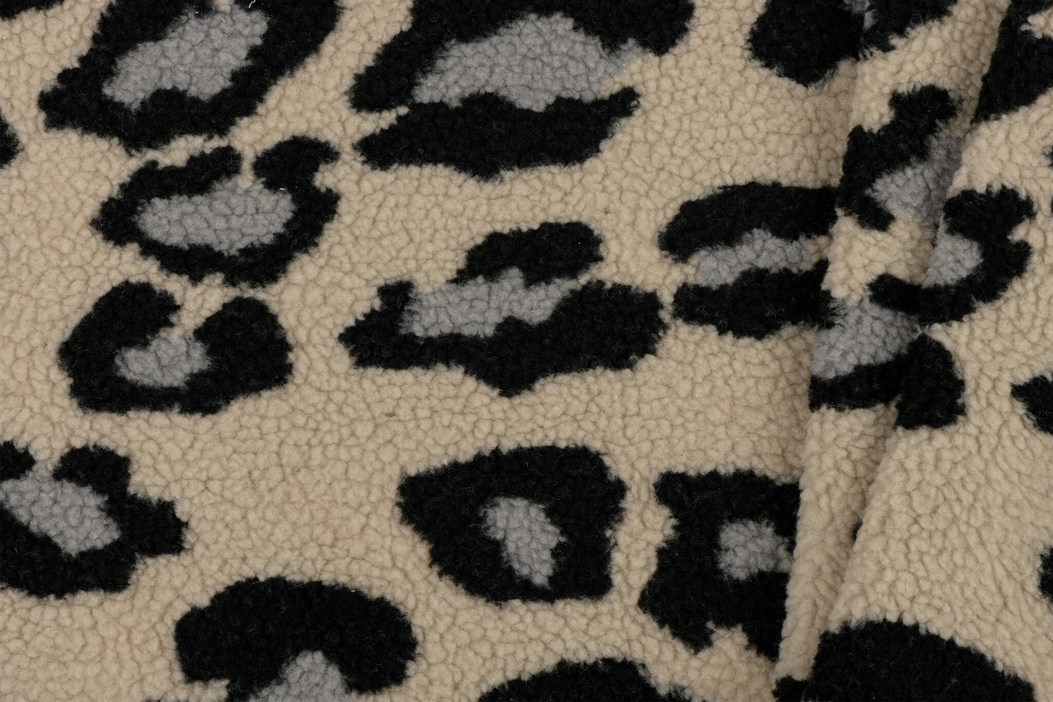 Teddy Stof Panterprint Grijs – Zacht, Warm & Trendy