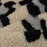 Teddy Stof Panterprint Grijs – Zacht, Warm & Trendy