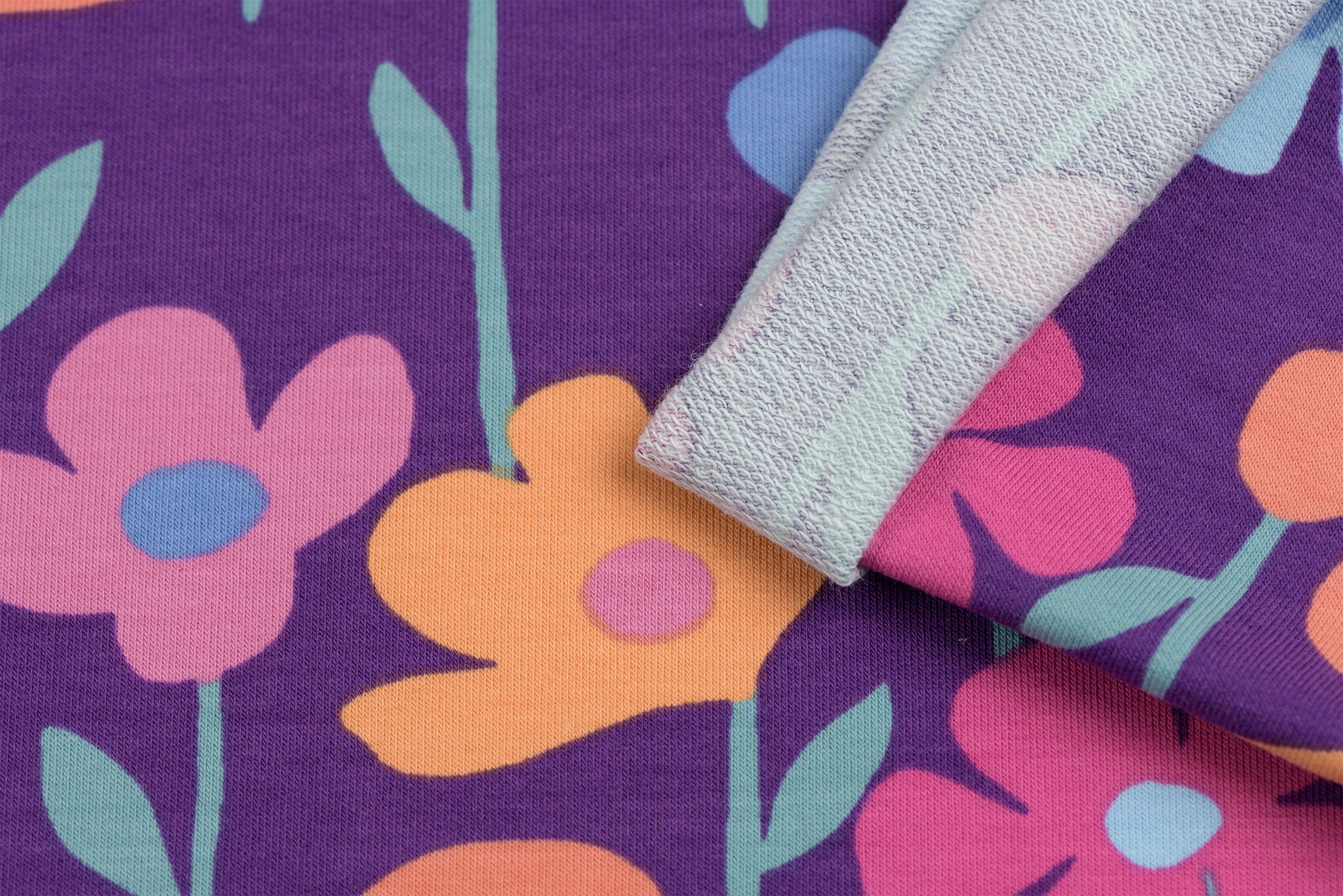 French Terry Stof Digitale Print Bloemenveld – Paars