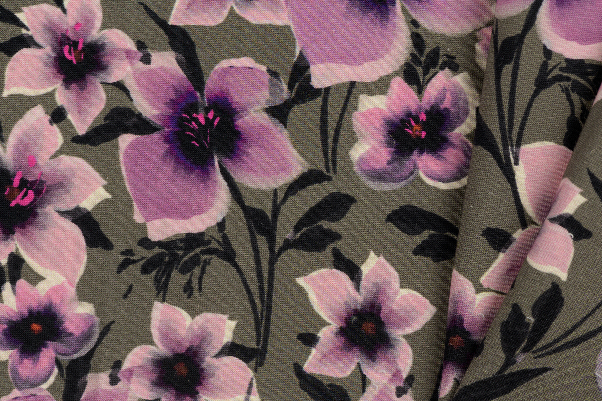 French Terry Stof Digitale Print – Roze-Paarse Bloemen – Donkergroen