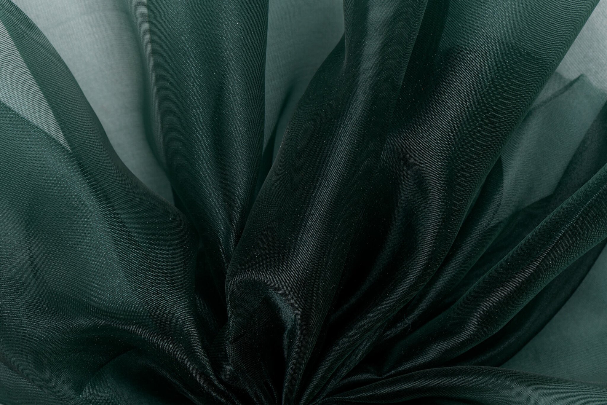 Organza Stof Donkergroen – Brandvertragend & 300 cm Breed