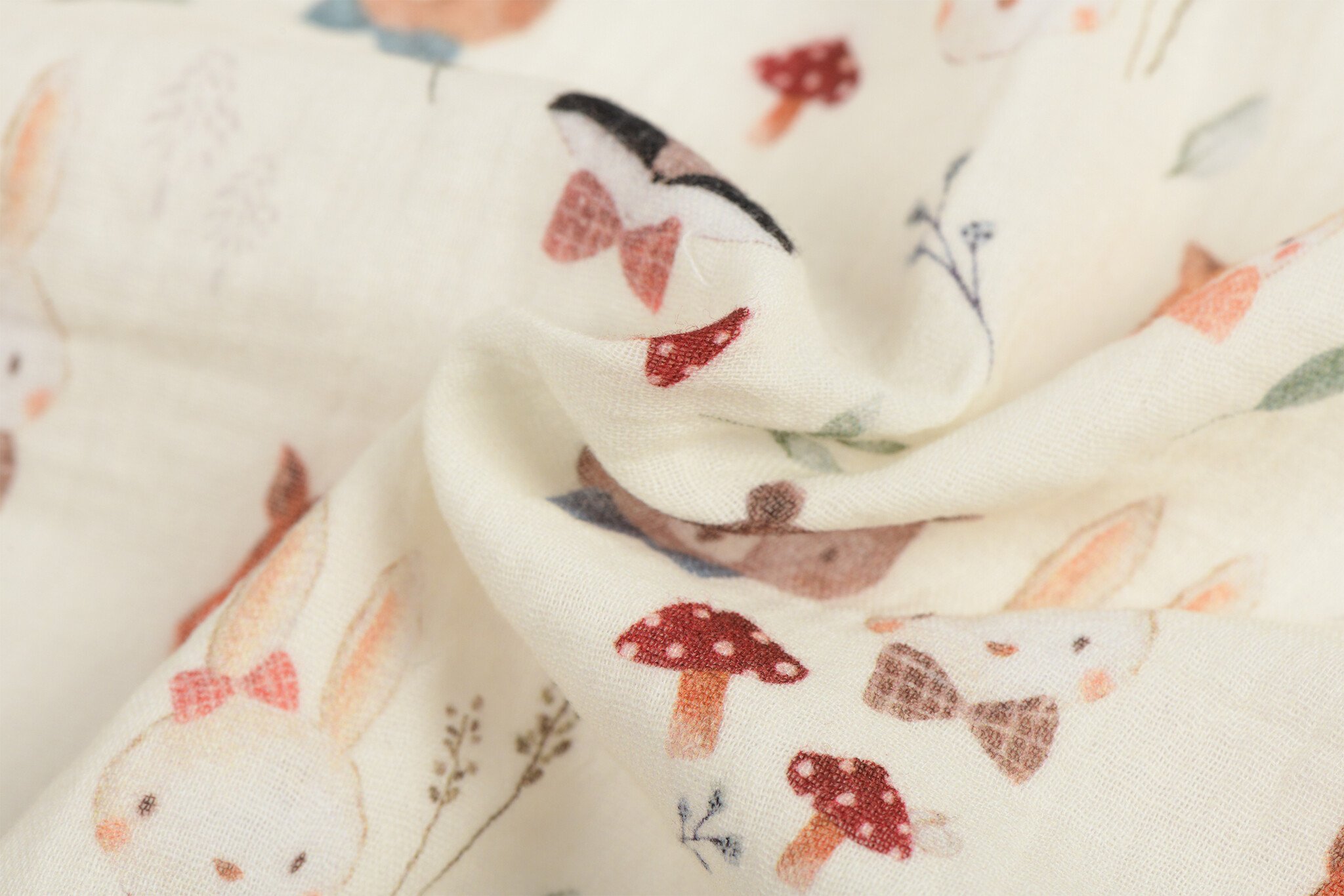 Hydrofiel Stof Digitale Print Bosdiertjes – Zacht, Ademend & Speels