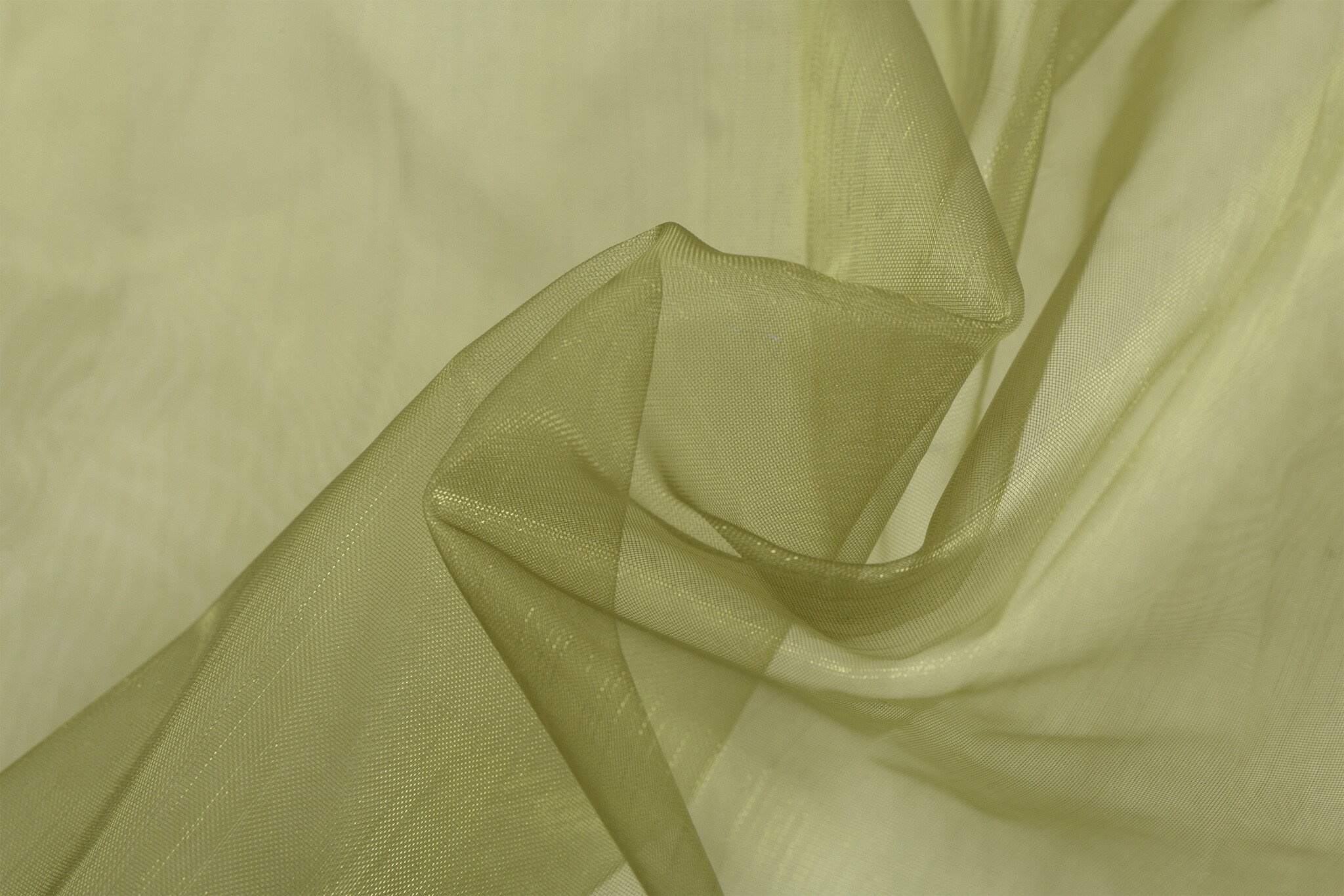 Organza Stof Olijf – Licht, Soepel & Glanzend