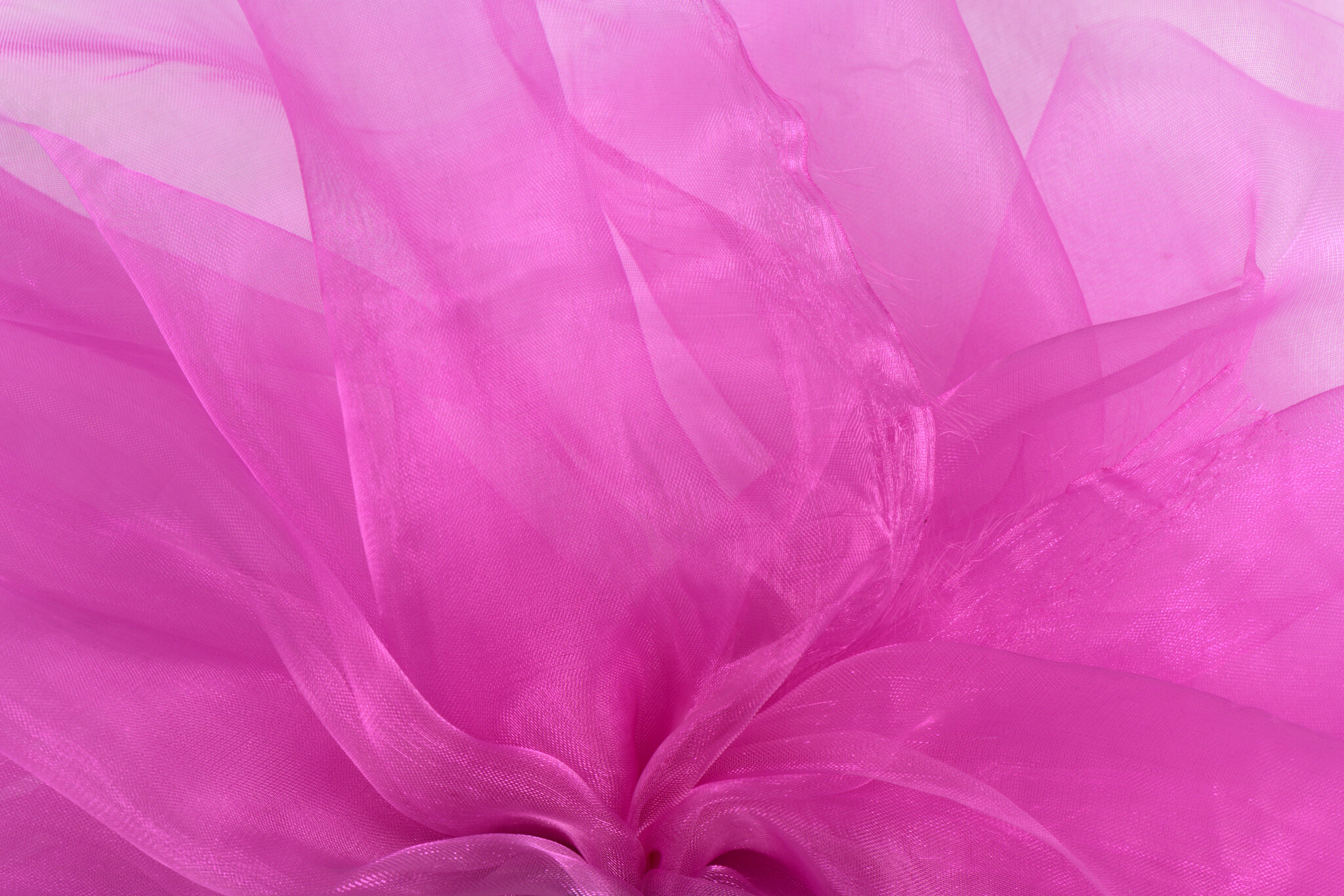 Organza Stof Fuchsia – Licht, Soepel & Glanzend