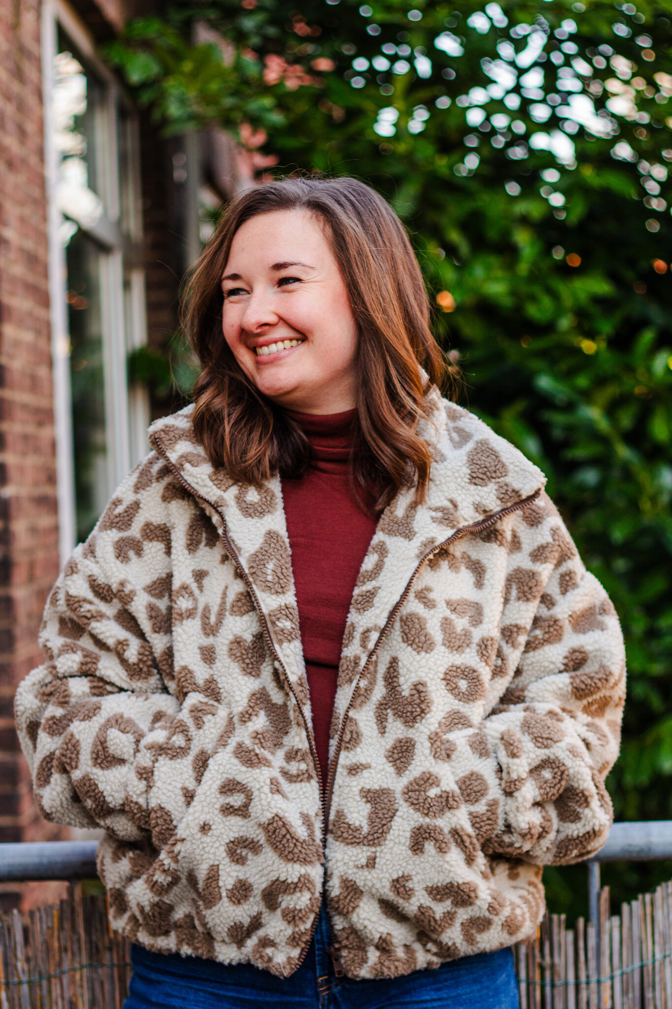 Teddy Stof Panterprint Taupe – Zacht, Warm & Stoer