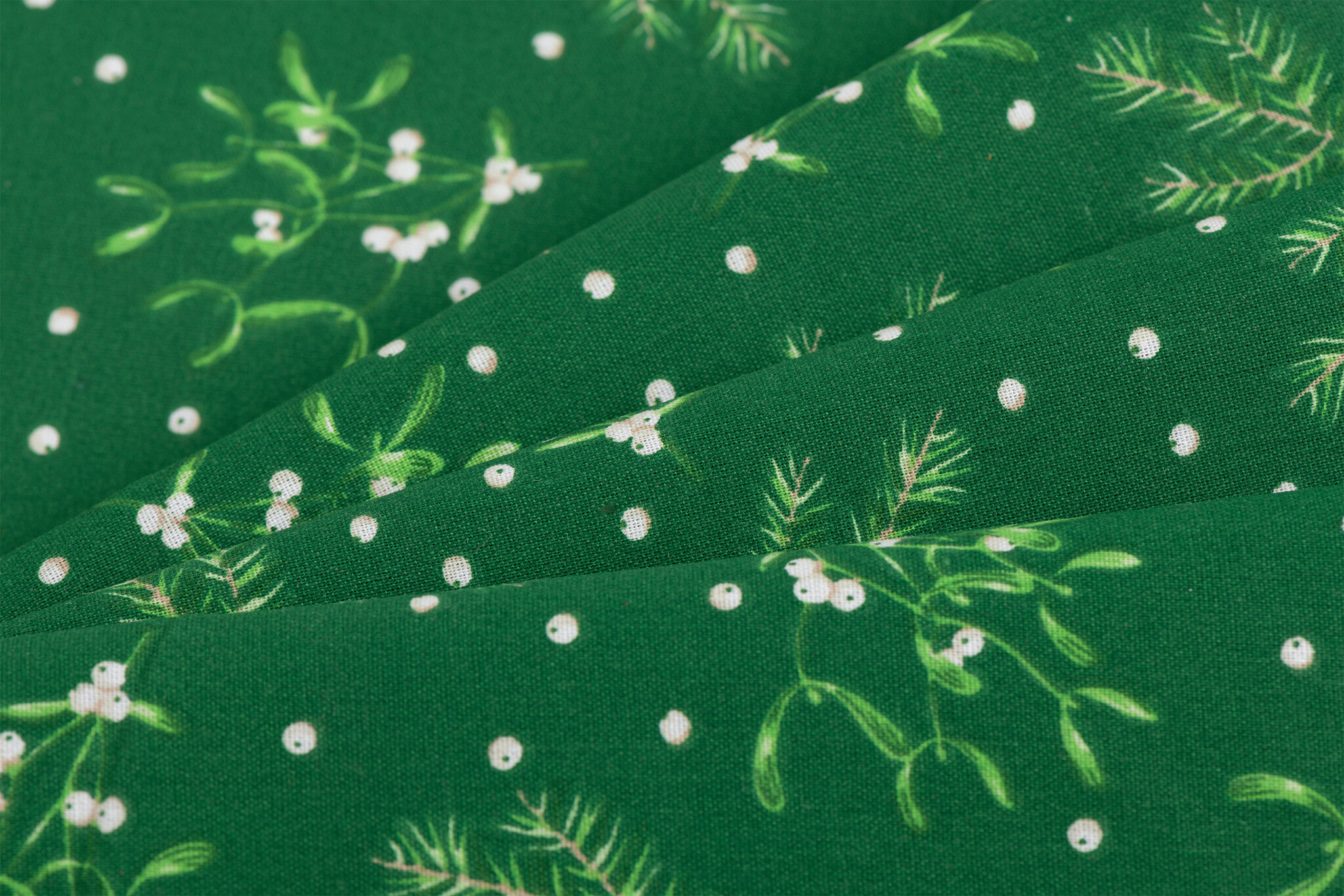 Katoen Kerststof Groen – Dennentakjes, Maretak & Bessen