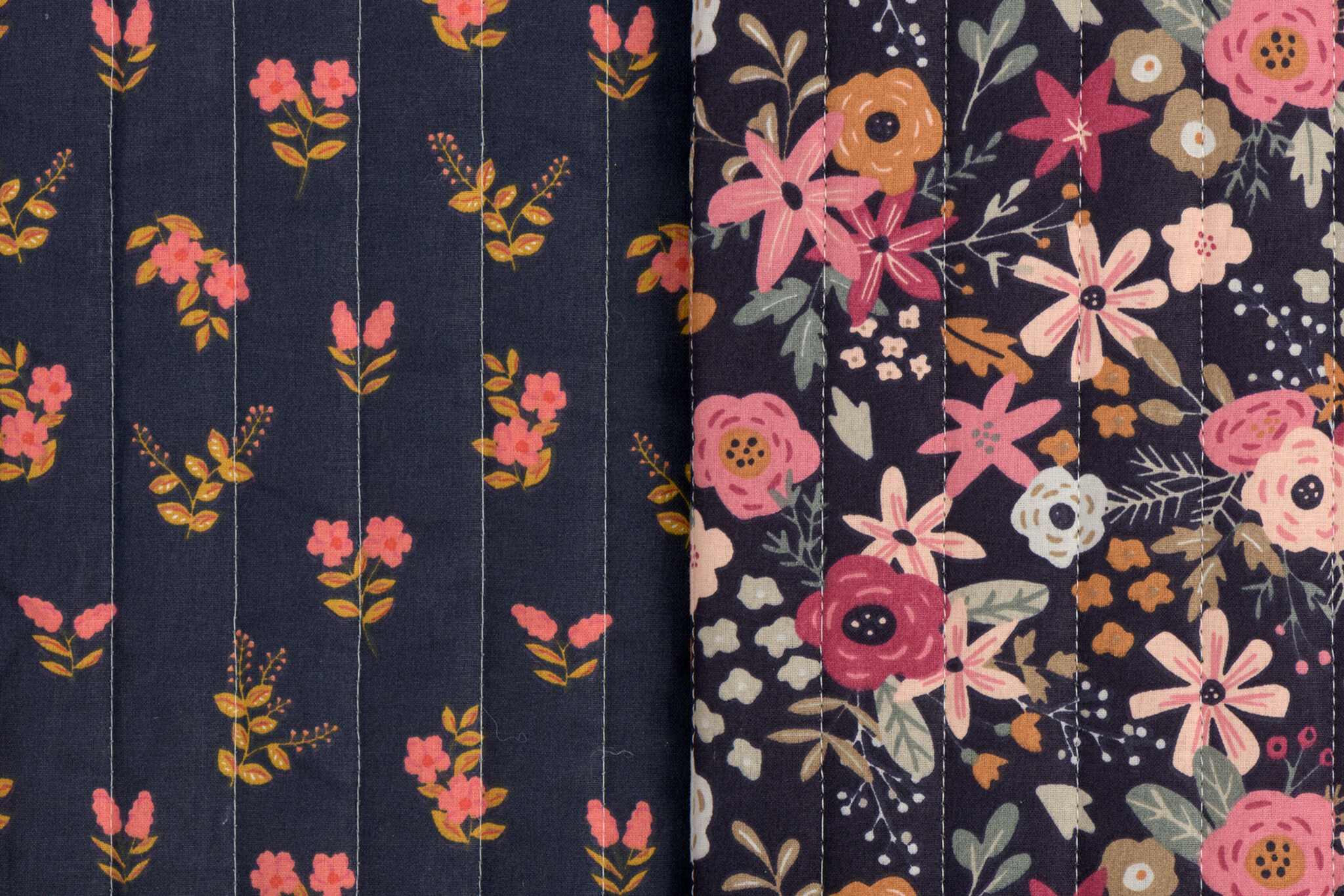 Doorgestikte Katoen Stepped Bloemenprint Insano Blauw – Zacht & Stijlvol