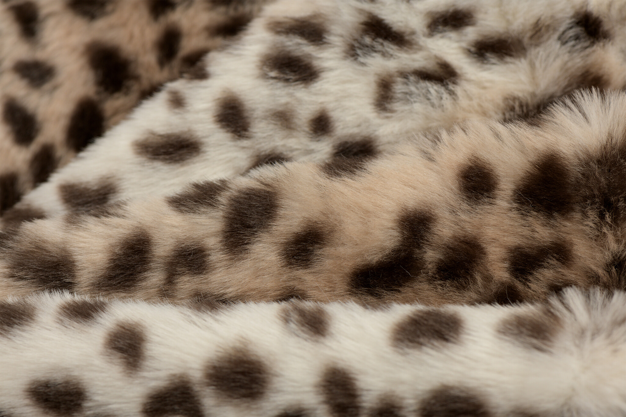Faux Fur Stof Cheetah Zandbeige / Bruin – Zacht, Warm & Stijlvol