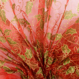 Organza Stof Kerst – Rood met Gouden Hulstbladeren