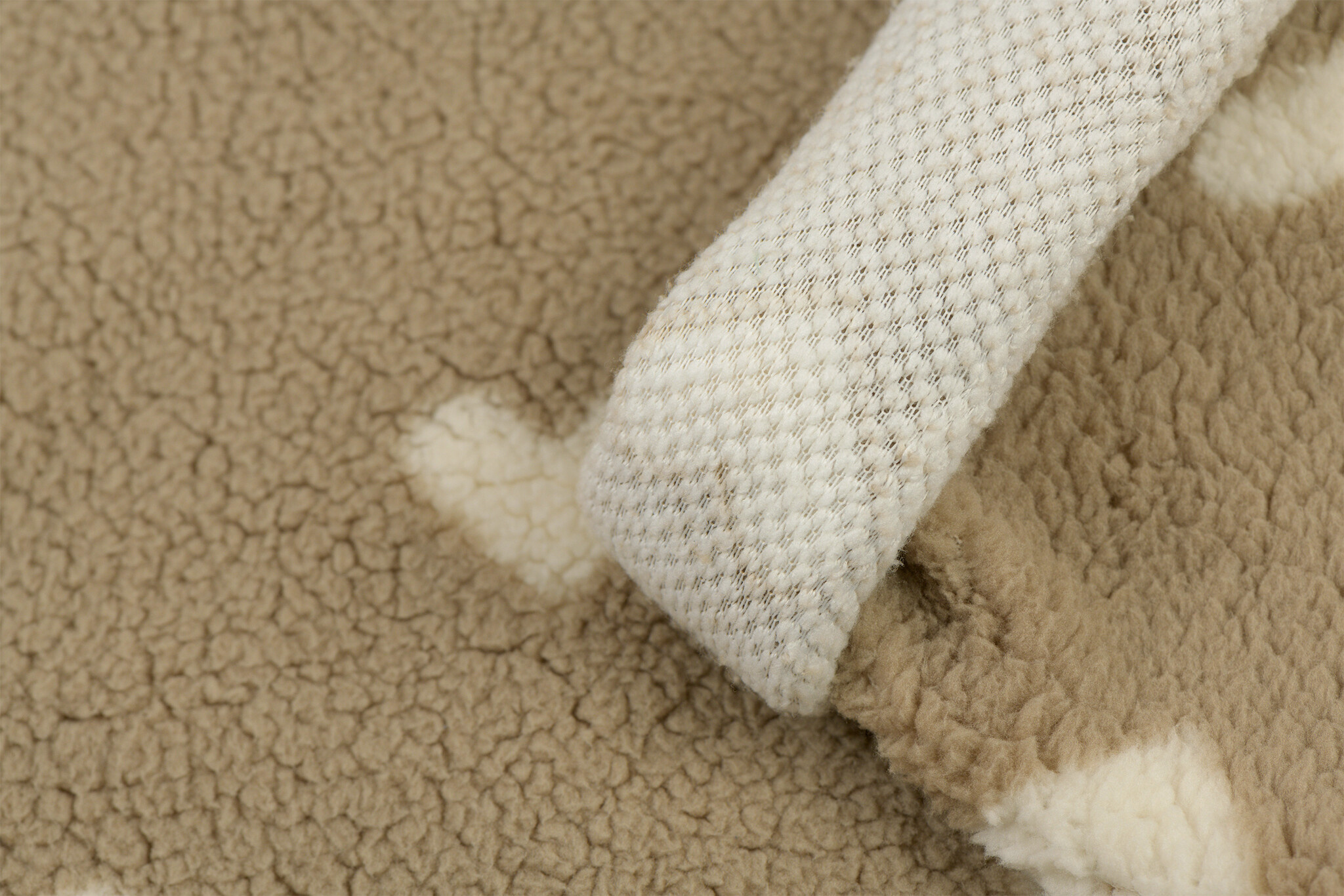 Hartjes Teddy Stof Donker Beige