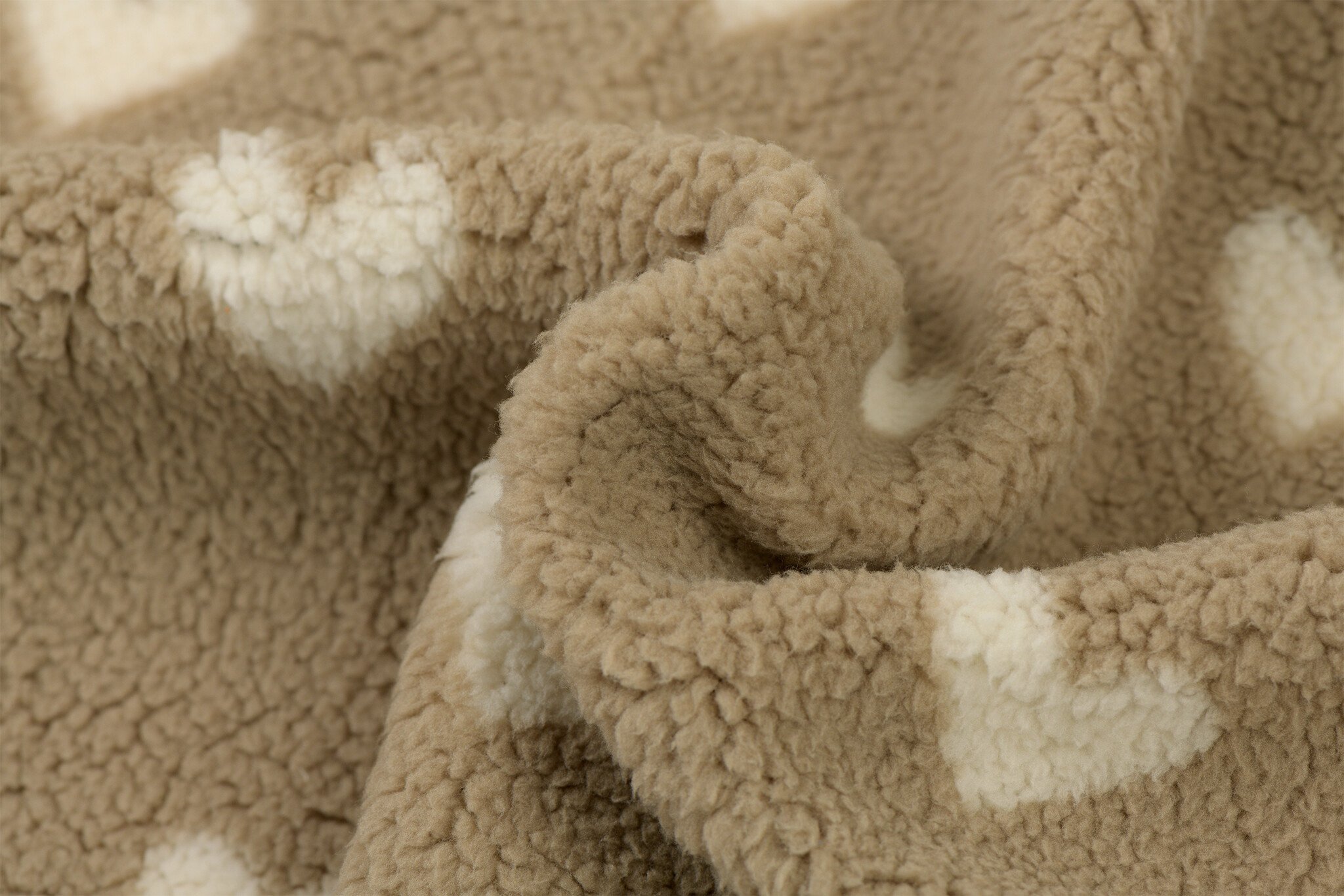 Hartjes Teddy Stof Donker Beige