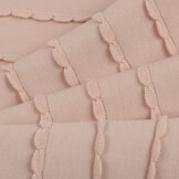 Jersey Katoen Ruffles – Poeder Roze – Zacht, Rekbaar & Speels