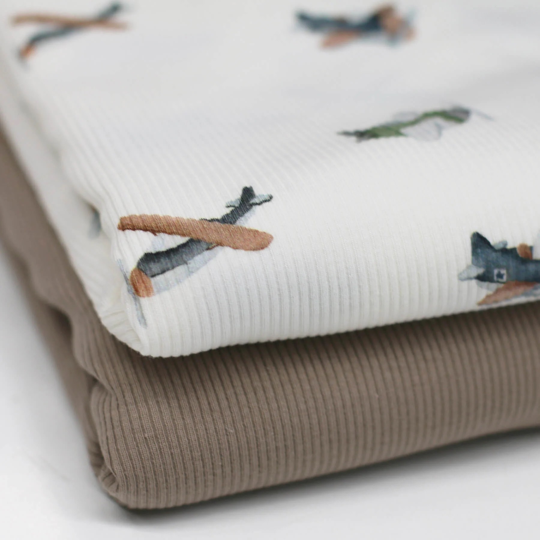 Rib Jersey Stof Speelgoedvliegtuig – Perfect voor Baby & Kids