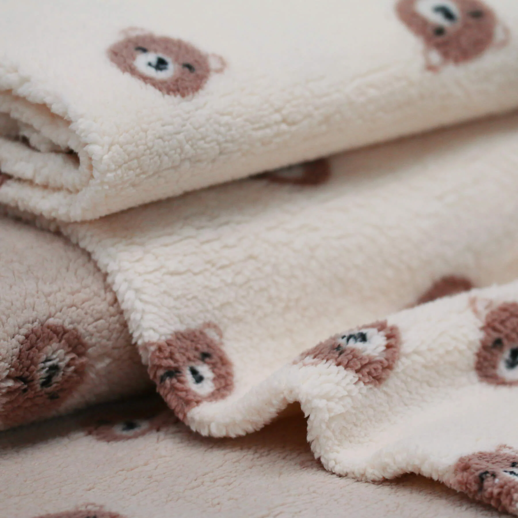 Lieve Beren Teddy Stof Licht Beige