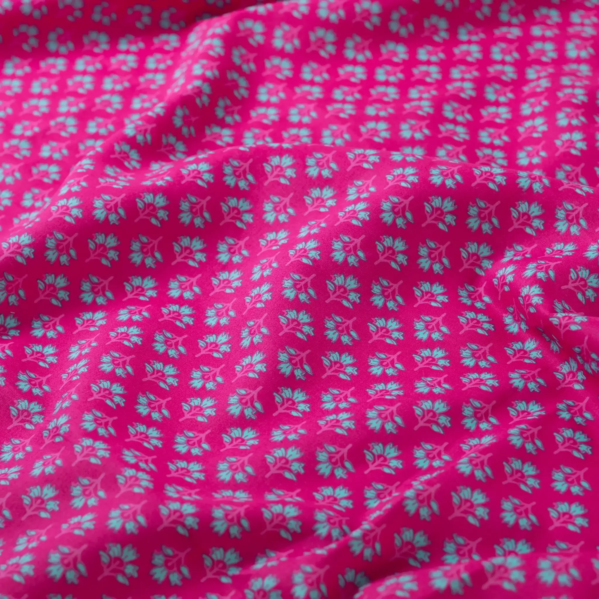 Katoen Voile Abstract Fuchsia – Licht, Luchtig & Zomers