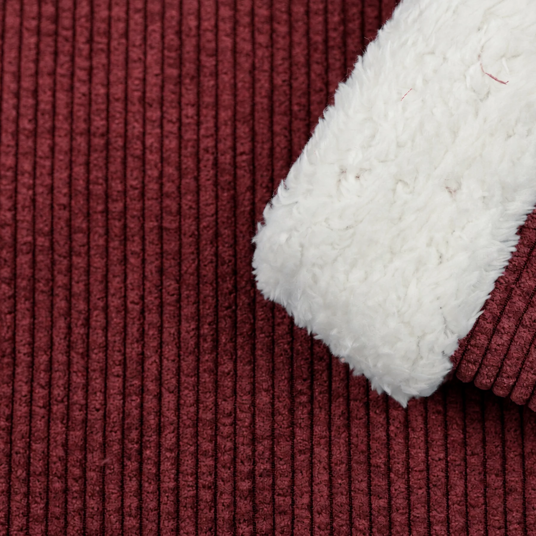 Faux Fur Corduroy Stof Bordeaux – Warm, Dubbelzijdig & Stijlvol