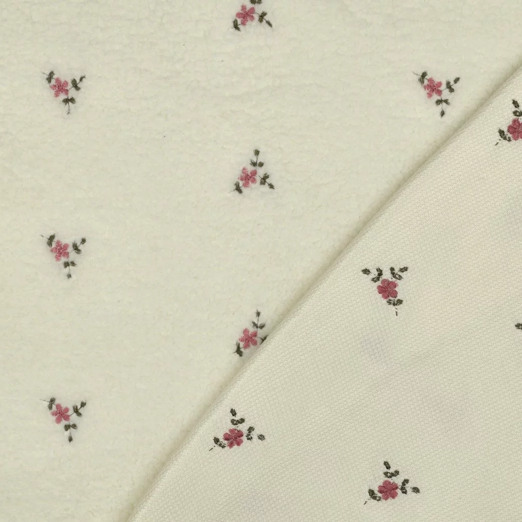 Teddy Stof Embroidery Bloemen Ecru – Zacht & Warm | Poppy Fabrics