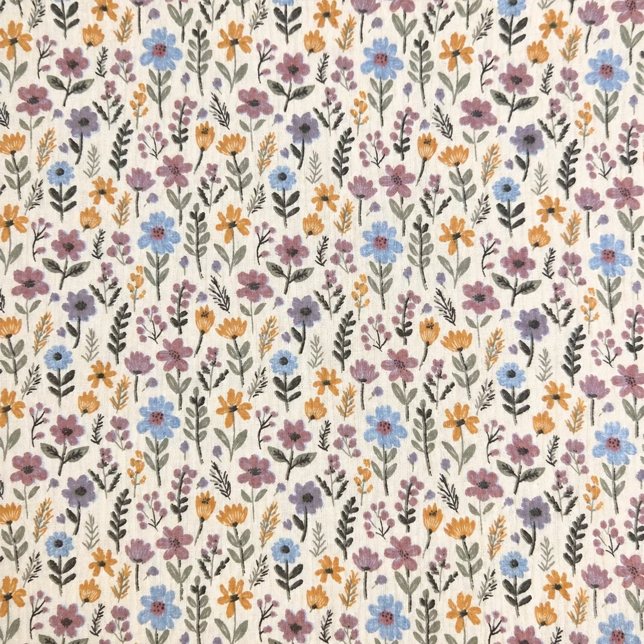 Hydrofiel Katoen Maddy Bloemen – Zachte Bloemenprint Ecru/Lila