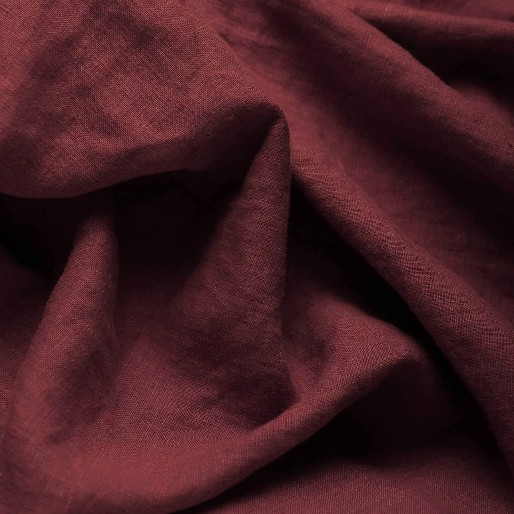 Fijne Linnen Stof Bordeaux – Stone Washed & Natuurlijk