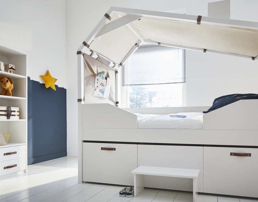 Kajuitbed Cool kids met hut compleet