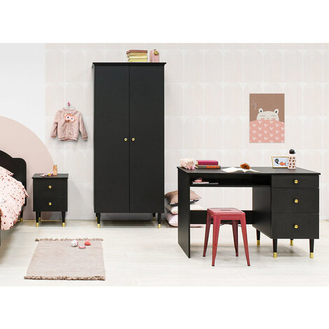Zwarte meubels met gouden accenten voor de kinderkamer