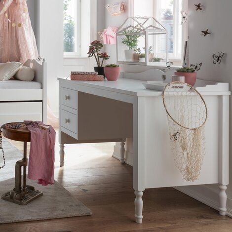 Bureau voor een meisjeskamer stylen, zo doe je dat!