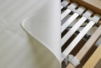 Matrasbeschermer Latex Noppen - Peutermaat