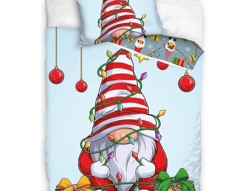 In Home Dekbedovertrek, Christmas Gnome - Eenpersoons - 140 x 200 + 60 x 70 cm - Katoen
