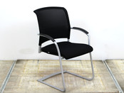 Interstuhl Xantos X575 | Zwart - Aluminium Onderstel Interstuhl Xantos X575 | Zwart - Aluminium Onderstel