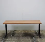 Ahrend Slingerbureau Rechthoekige Zwarte Poot | 180 x 80 cm