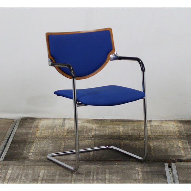 Vergaderstoel Slede Frame Blauw - Chroom Frame Vergaderstoel Slede Frame Blauw - Chroom Frame