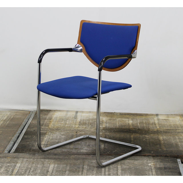 Vergaderstoel Slede Frame Blauw - Chroom Frame Vergaderstoel Slede Frame Blauw - Chroom Frame