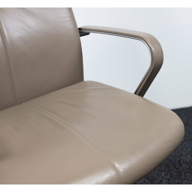 Klöber 958 Luxe Vergaderstoel Klöber 958 Luxe Vergaderstoel
