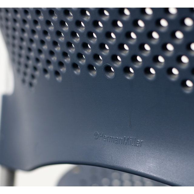Herman Miller Caper Stoel Met Armleuningen - Blauw