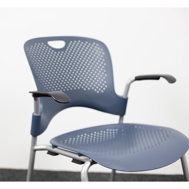 Herman Miller Caper Stoel Met Armleuningen - Blauw
