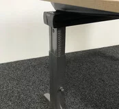 Ahrend Essa Knop Verstelbaar Bureau - Midden Eiken Blad | 120 x 80 cm Ahrend Essa Knop Verstelbaar Bureau - Midden Eiken Blad | 120 x 80 cm