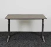 Ahrend Essa Knop Verstelbaar Bureau - Donker Eiken Blad | 120 x 80 cm Ahrend Essa Knop Verstelbaar Bureau - Donker Eiken Blad | 120 x 80 cm