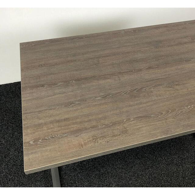 Ahrend Essa Knop Verstelbaar Bureau - Donker Eiken Blad | 120 x 80 cm Ahrend Essa Knop Verstelbaar Bureau - Donker Eiken Blad | 120 x 80 cm